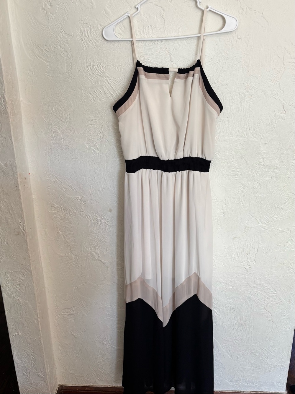 Women's Cream and Black Colorblock Maxi Dress